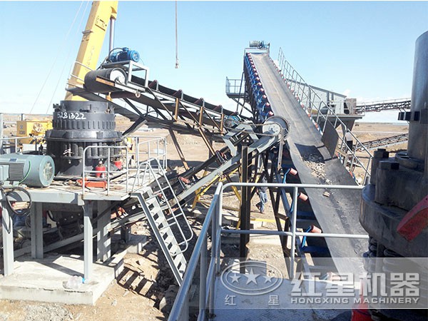 江西豆石破碎現(xiàn)場1 江西豆石破碎現(xiàn)場1