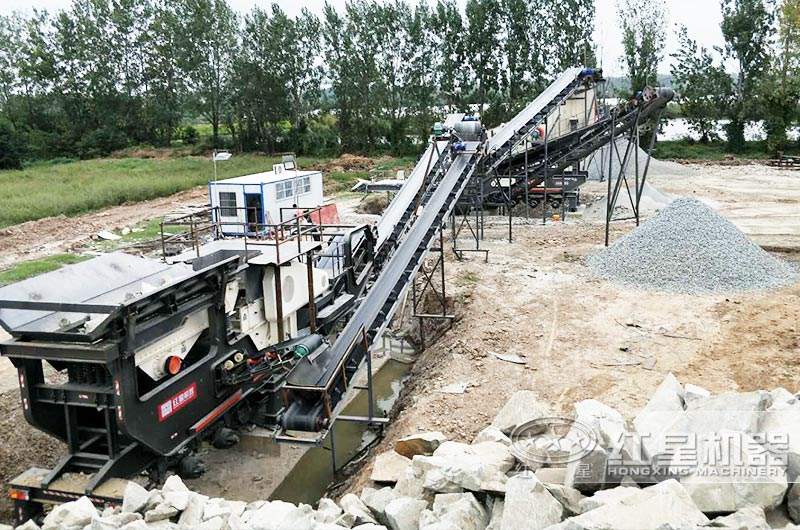 時產200噸移動磕石機生產現場 時產200噸移動磕石機生產現場