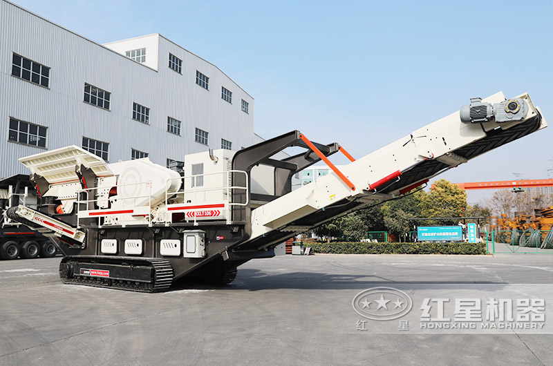 履帶移動顎破機(jī)，同時配振動給料機(jī)，輕松給料更便捷 