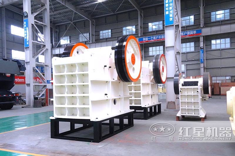 鄂式破碎機，一段粗碎破碎比大