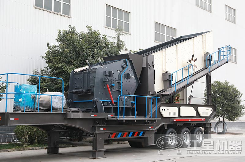 移動反擊式碎石機(jī)圖片 移動反擊式碎石機(jī)圖片