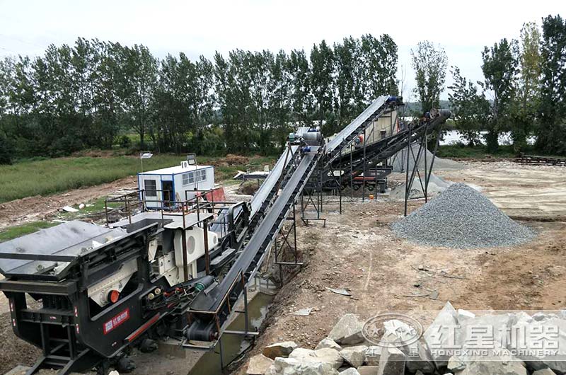 圓錐式移動(dòng)破碎站工作現(xiàn)場(chǎng)圖片 圓錐式移動(dòng)破碎站工作現(xiàn)場(chǎng)圖片