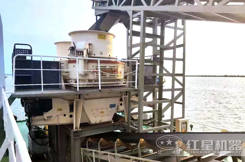船載HVI制砂機(jī)現(xiàn)場(chǎng) 船載HVI制砂機(jī)現(xiàn)場(chǎng)