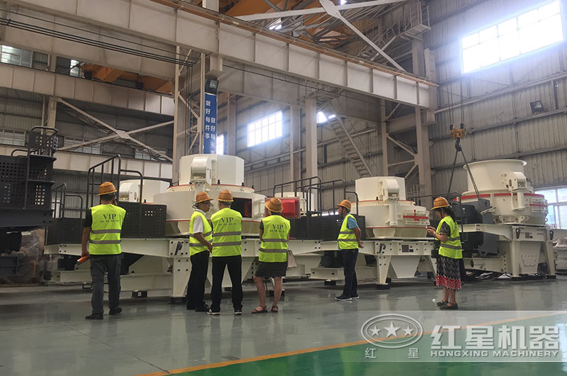 客戶來廠考察鐵礦石處理設備