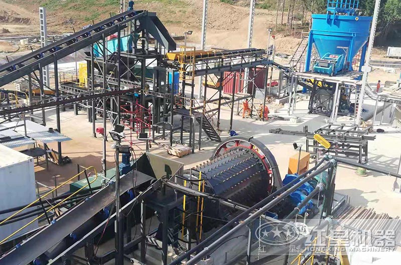 球磨機選礦現場 球磨機選礦現場